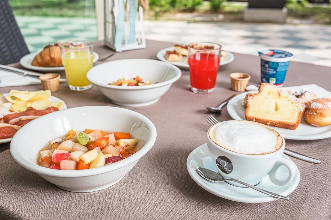 Hotel Giove Dipendenza Hotel Fiamma Cesenatico Ngoại thất bức ảnh