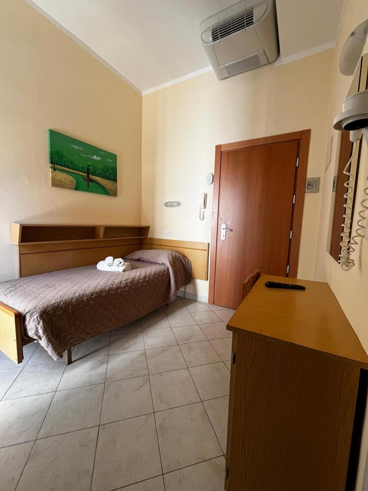Hotel Giove Dipendenza Hotel Fiamma Cesenatico Ngoại thất bức ảnh