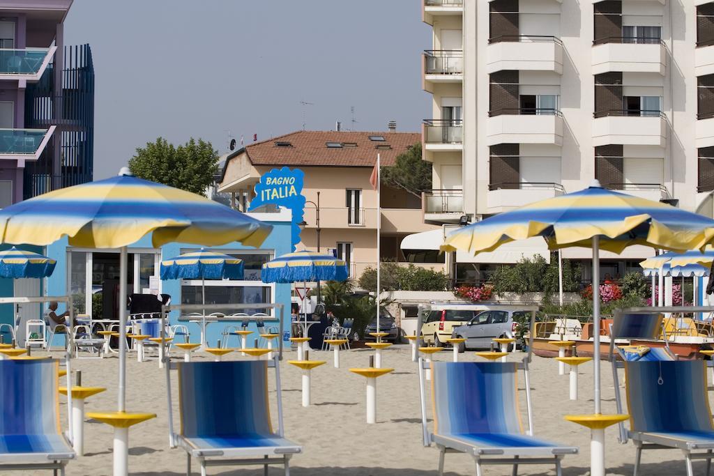 Hotel Giove Dipendenza Hotel Fiamma Cesenatico Ngoại thất bức ảnh