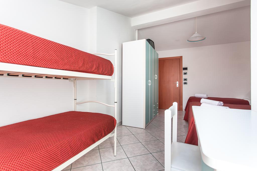 Hotel Giove Dipendenza Hotel Fiamma Cesenatico Phòng bức ảnh
