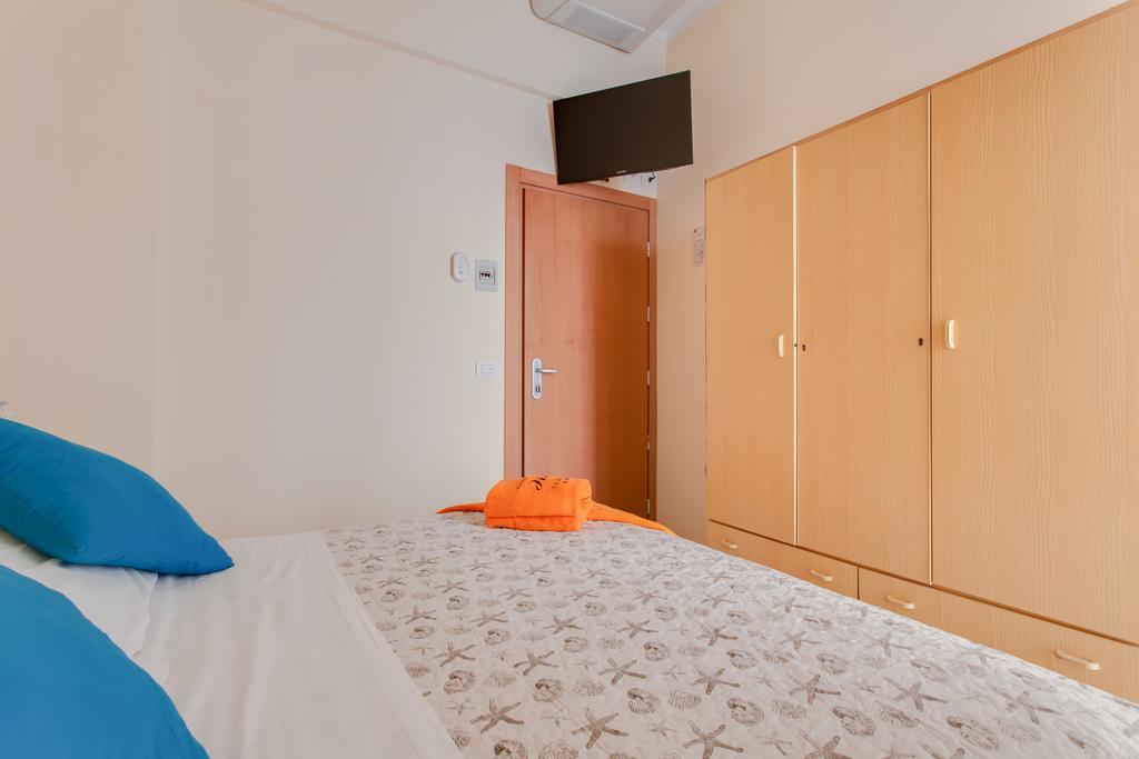 Hotel Giove Dipendenza Hotel Fiamma Cesenatico Ngoại thất bức ảnh